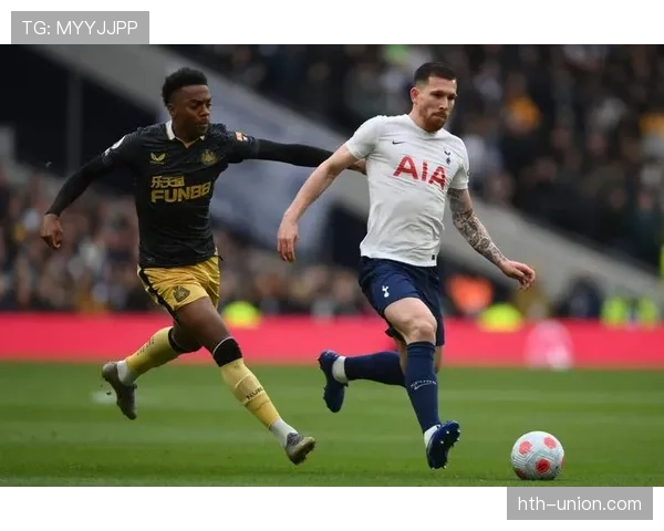 霍伊别尔坐稳中场核心,持续发力助热刺稳步前行 霍伊别尔坐稳中场核心,持续发力助热刺稳步前行