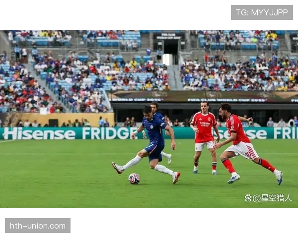 切尔西明星球员闪耀赛场，助球队斩获关键胜利