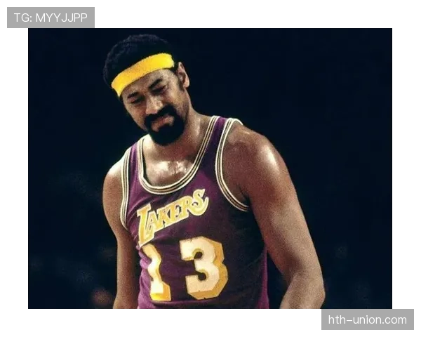 张伯伦篮下强攻拉开差距 助力球队持续统治内线数据