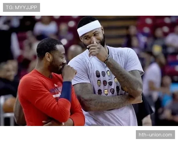 约翰·沃尔挡拆突破牵制对位后卫拉开队友空位